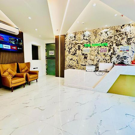 Hotel Hsp Plaza Neu-Delhi Exterior foto